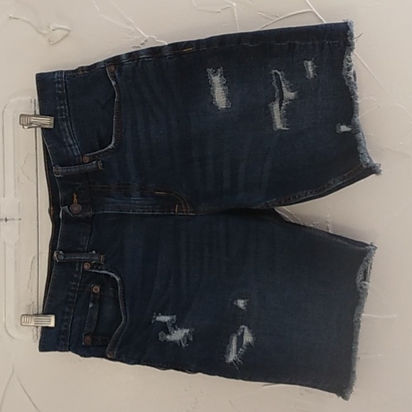 Old Navy Jean Bermuda‎ Shorts Men's Size 32 Patched Distressing 8 inch In… - Picture 1 of 6